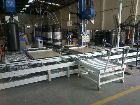 上海專業(yè)翻轉(zhuǎn)機(jī)生產(chǎn)商 中國(guó)非標(biāo)自動(dòng)化設(shè)備領(lǐng)跑者